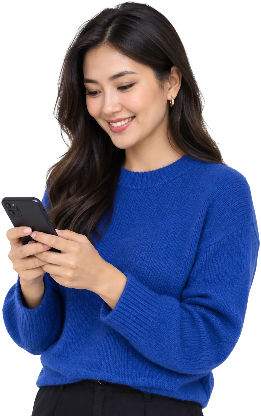 Девушка переписывается с продавцом в MyChat