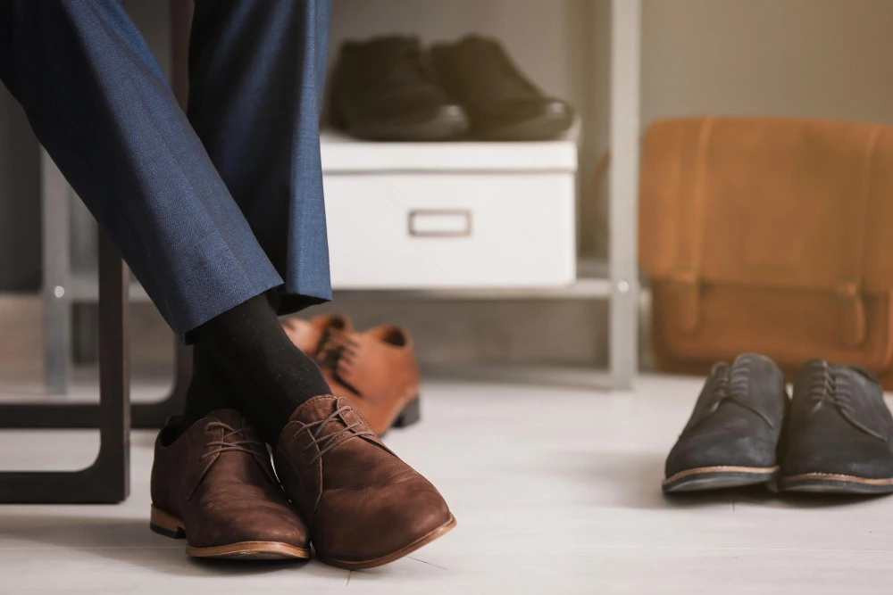 Scarpe classiche senza abito formale: abbinamenti moderni per tutti i giorni - photo - ID296