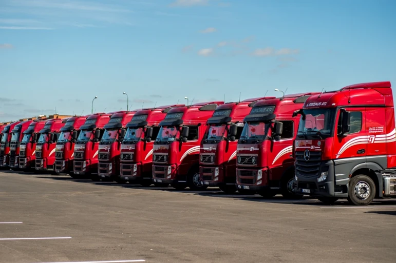 سائق فئة CE في أوروبا. اعمل في شركة Gricius Logistics - 1419 - صورة 1