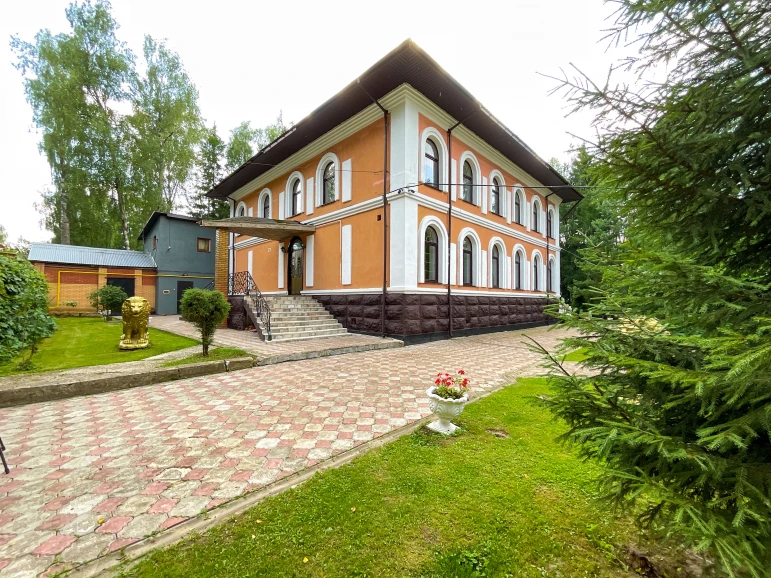 Продается особняк Капалиани, утопающий в зелени с выходом на берег реки Пажа. - 1581 - фото 2