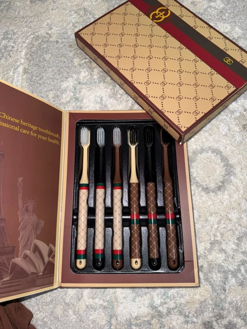 Set of toothbrushes (6 pcs) - 1973 - photo 2