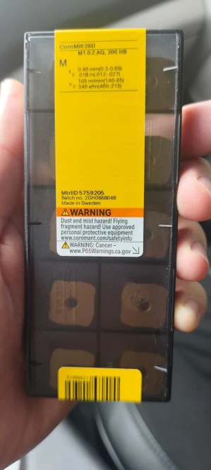 In vendita Nuovo Originale Sandvik Coromant serie m110z AQ 200 HB inserti in metallo duro. Ideale per la fresatura professionale di metalli con frese CoroMill 360. - 1982 - foto 1