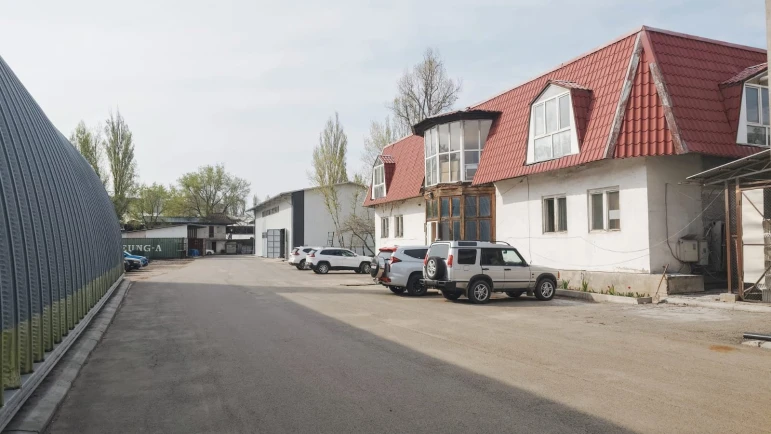 An existing furniture manufacturing company is for sale - 2103 - photo 6