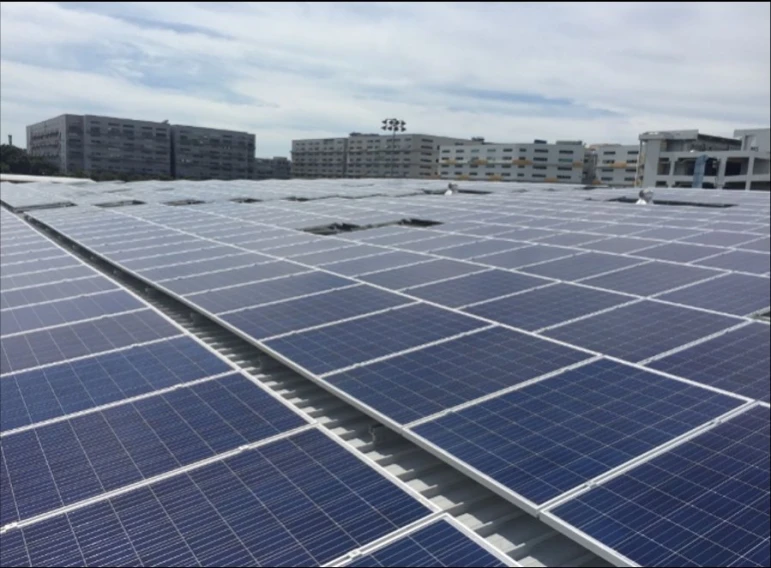 Sistema solar híbrido de 600kW para suministro de energía estable - 2465 - foto 1