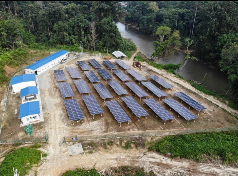 Estaciones solares autónomas para instalaciones remotas - 2473 - foto 1