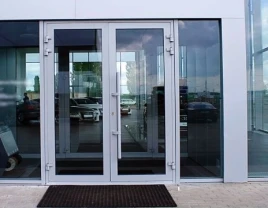 Puerta fría de aluminio