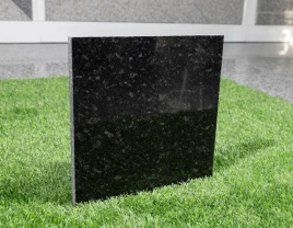 Гранитные плиты Black Diamond полированные 18×600